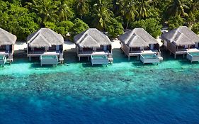 Hotel Dusit Thani - 50 Percent Discount On Transfers For Stays Until 20 Dec 2025